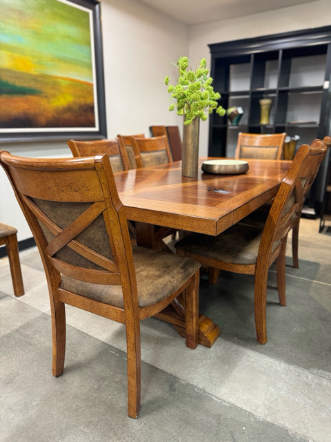 Holland House Table & 8 Chairs